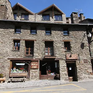 https://apartaments-casa-vella-popaire.andorra-la-vella-hotels.net